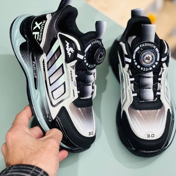 کتونی بچگانه طرح سه خط XF از Kids کد 112502