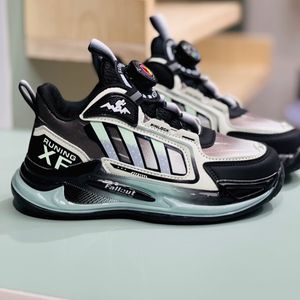 خرید اینترنتی قیمت کتونی بچگانه طرح سه خط XF از Kids کد 112502