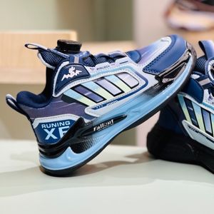 خرید اینترنتی قیمت کتونی بچگانه طرح سه خط XF از Kids کد 112502