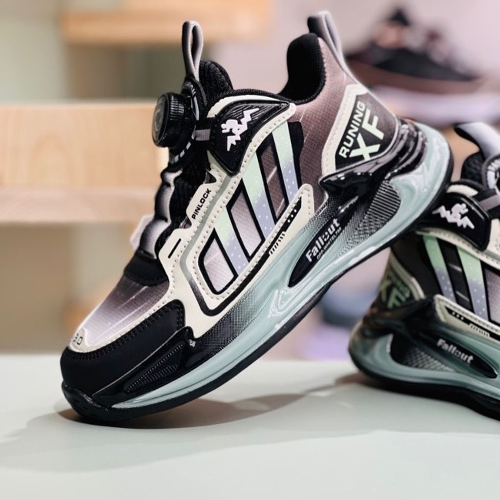 خرید اینترنتی قیمت کتونی بچگانه طرح سه خط XF از Kids کد 112502