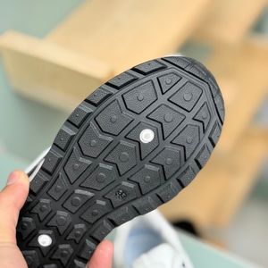 خرید اینترنتی قیمت کتونی بچگانه طرح N 760 از توباکو کد 4062006