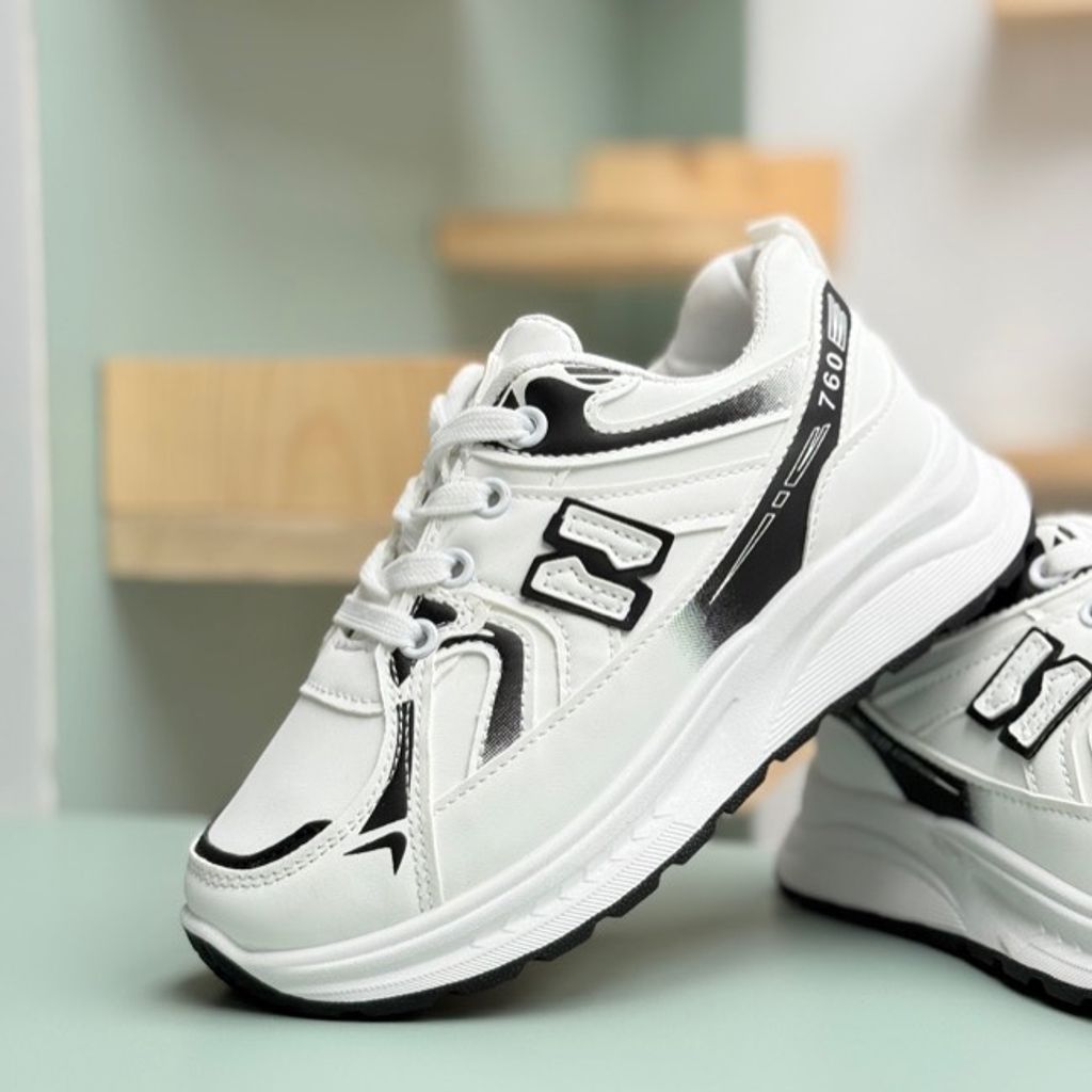 خرید اینترنتی قیمت کتونی بچگانه طرح N 760 از توباکو کد 4062006