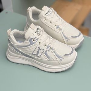 خرید اینترنتی قیمت کتونی بچگانه طرح N 760 از توباکو کد 4062006