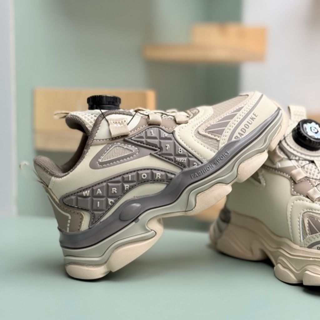 خرید اینترنتی قیمت کتونی بچگانه طرح کیبوردی از Kids کد 4062005