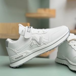 کتونی بچگونه طرح N چسبی از MBA کد 4062001