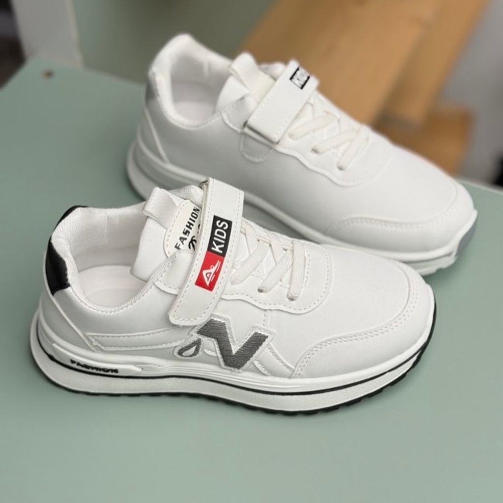 خرید اینترنتی قیمت کتونی بچگونه طرح N چسبی از MBA کد 4062001