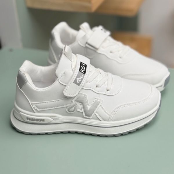 کتونی بچگونه طرح N چسبی از MBA کد 4062001