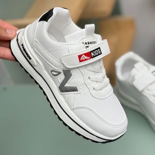 کتونی بچگونه طرح N چسبی از MBA کد 4062001