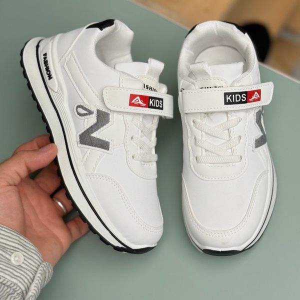 کتونی بچگونه طرح N چسبی از MBA کد 4062001