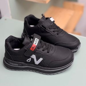 خرید اینترنتی قیمت کتونی بچگونه طرح N چسبی از MBA کد 4062001