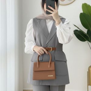 خرید اینترنتی ست وست و شلوار با کمربند آیسان