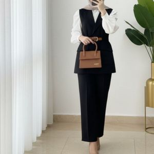 مشخصات ست وست و شلوار با کمربند آیسان