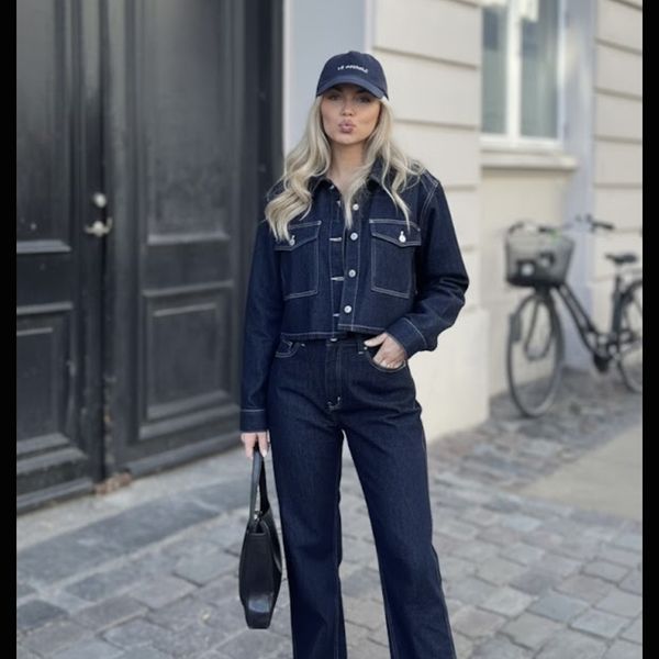 کت و شلوار جین