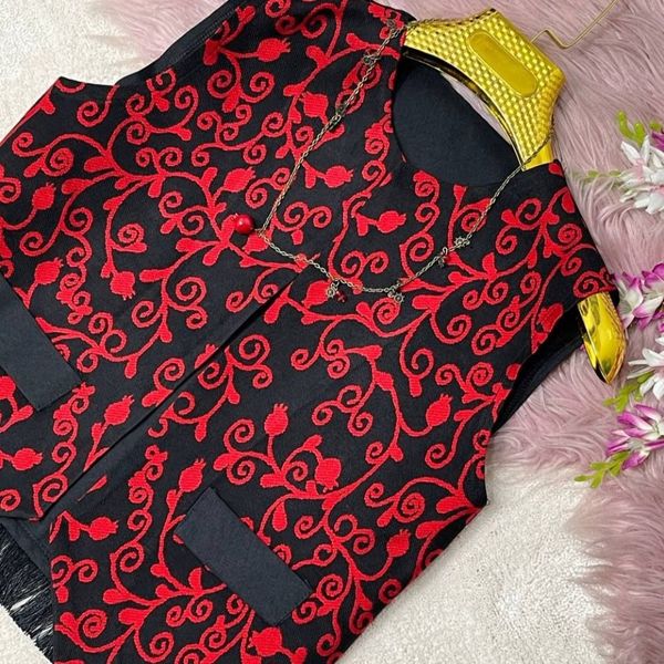 جلیقه زنانه تافته و پرشیا ترنج