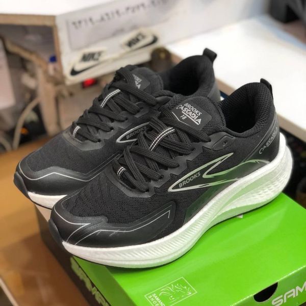 کفش بروکس‌ مردانه زیره کربن دار رنگ مشکی