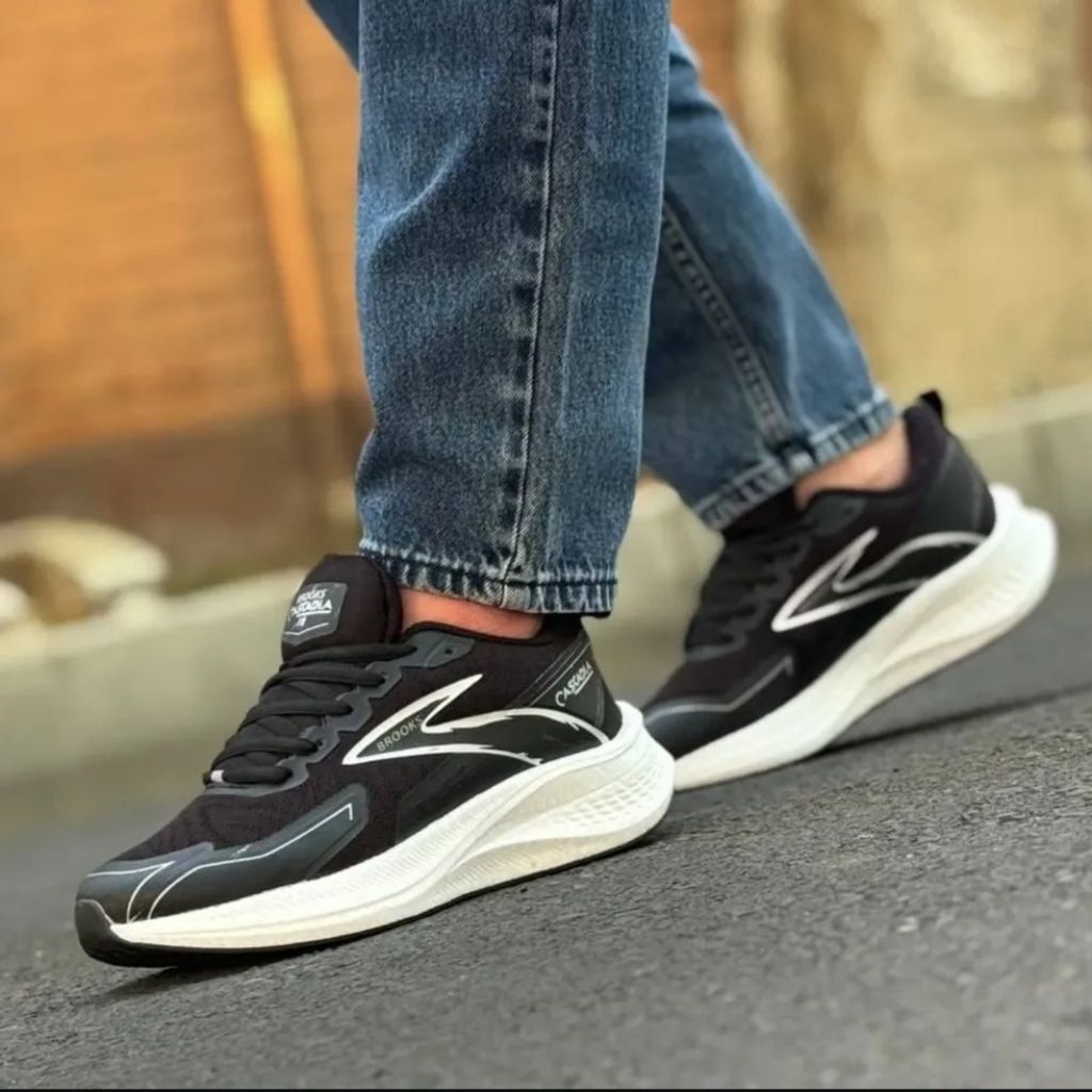 قیمت ارزان کفش بروکس‌ مردانه زیره کربن دار رنگ مشکی