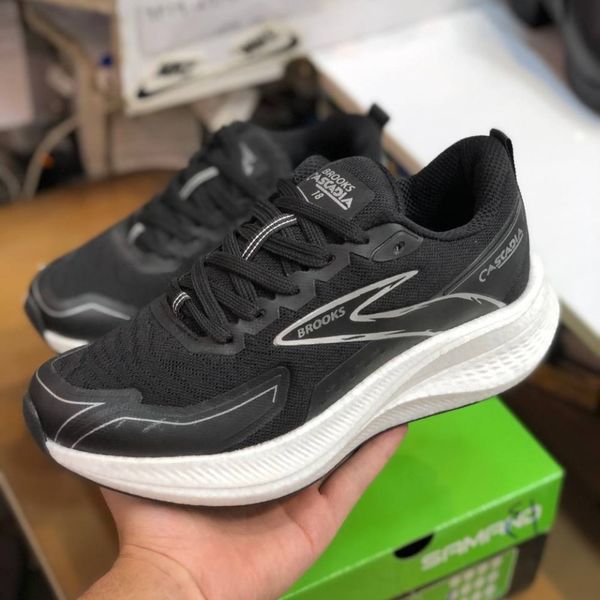 کفش بروکس‌ مردانه زیره کربن دار رنگ مشکی