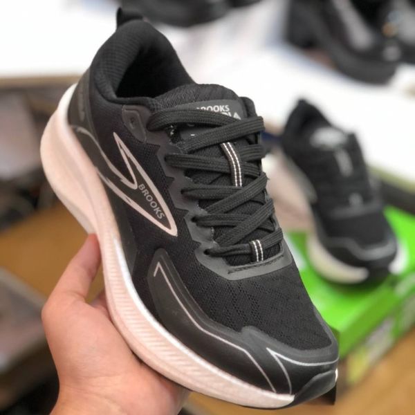 کفش بروکس‌ مردانه زیره کربن دار رنگ مشکی