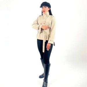 ترنچ کت سانتانا ساحل