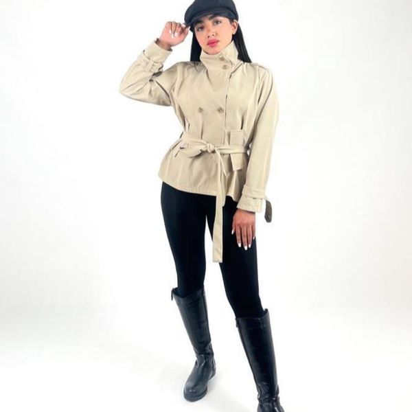 ترنچ کت سانتانا ساحل