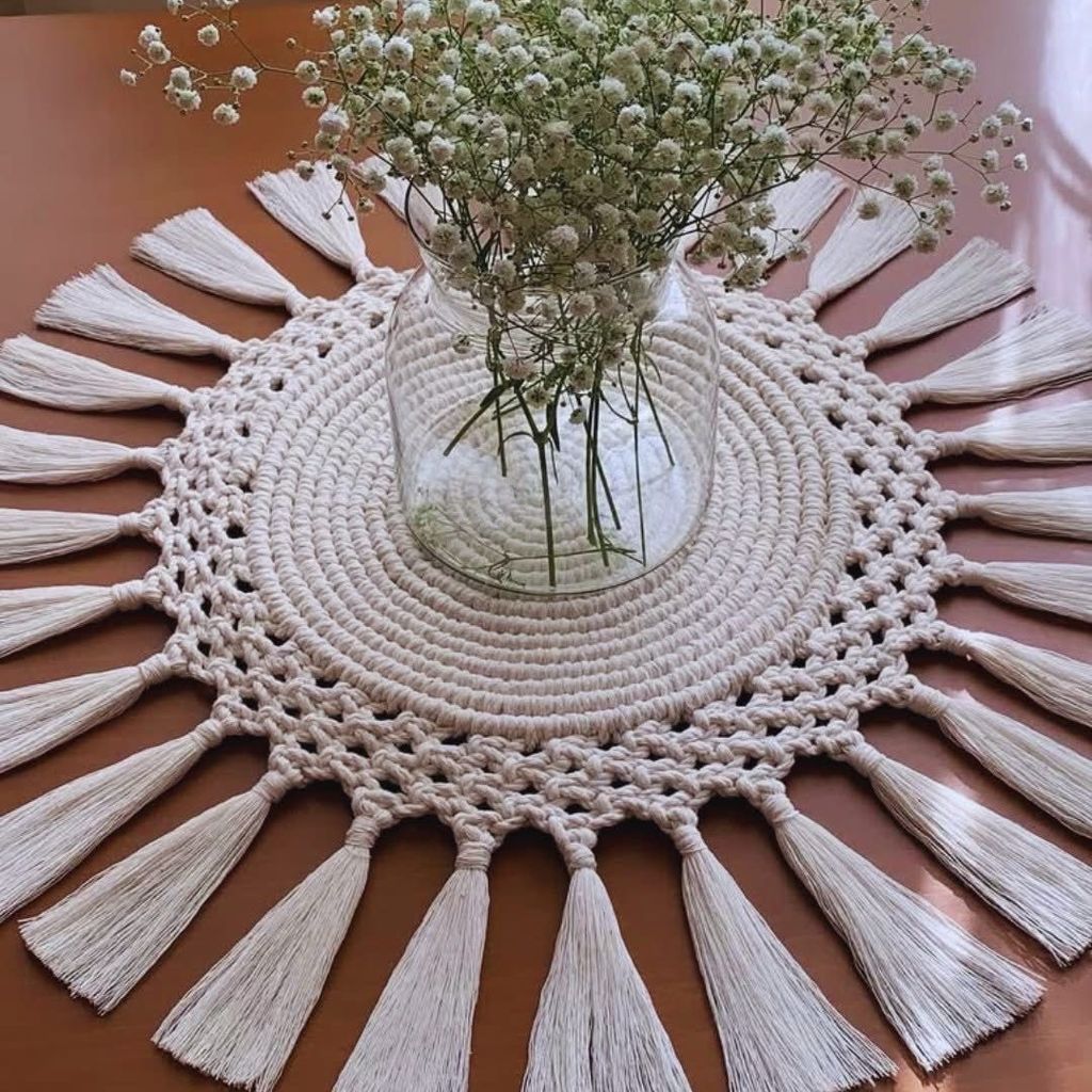 فروش اینترنتی رانر گرد مکرومه بافی مدل خورشیدی