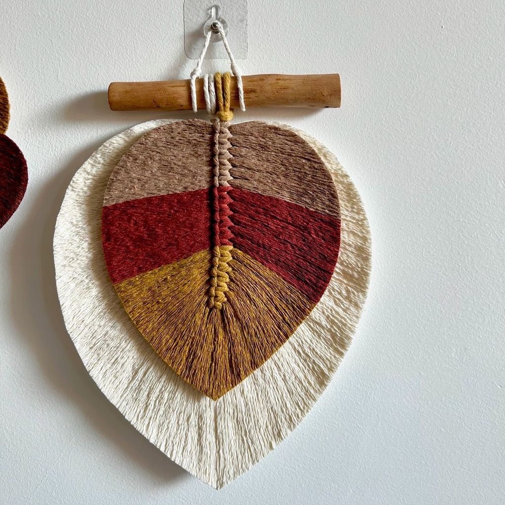 قیمت ارزان دیوارکوب برگ مکرومه بافی کادویی رنگی