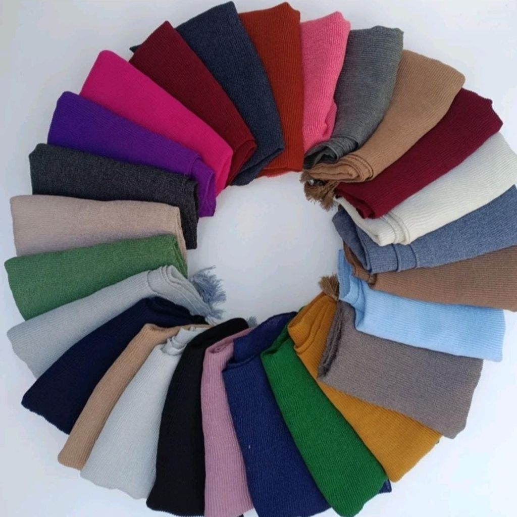 مشخصات شال برشکا نخی زنانه مشکی ساده تک رنگ (پلیسه)