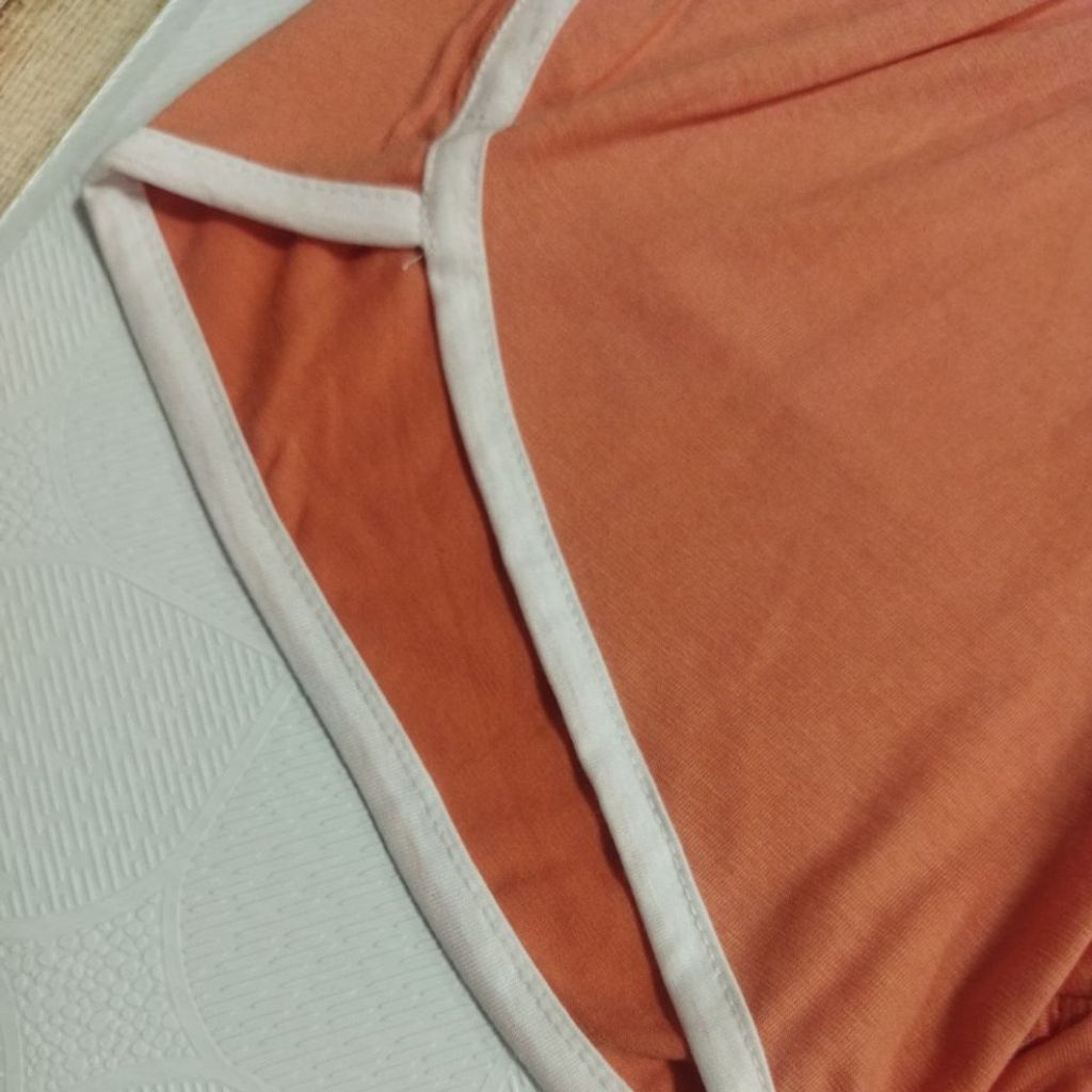 مشخصات شورتک ویسکوز نواردار زنانه sh6tt