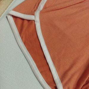 مشخصات شورتک ویسکوز نواردار زنانه sh6tt