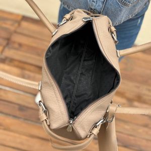 مشخصات کیف دوشی زنانه و دخترانه مدل تارین پروانه