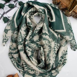 مینی اسکارف نخی سبز طرح دار قواره 75