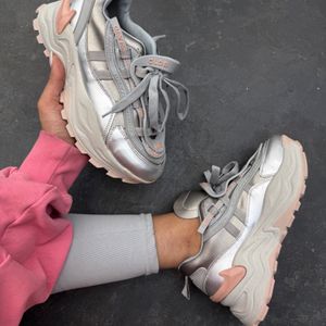 کتونی زنانه کد 234