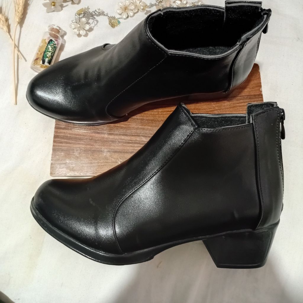 فروش اینترنتی کفش نیم بوت اداری زنانه ،نیم بوت پاشنه دار زنانه پشت زیپ