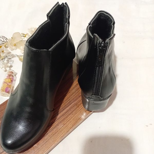 کفش نیم بوت اداری زنانه ،نیم بوت پاشنه دار زنانه پشت زیپ