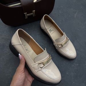 کالج زنانه کد12