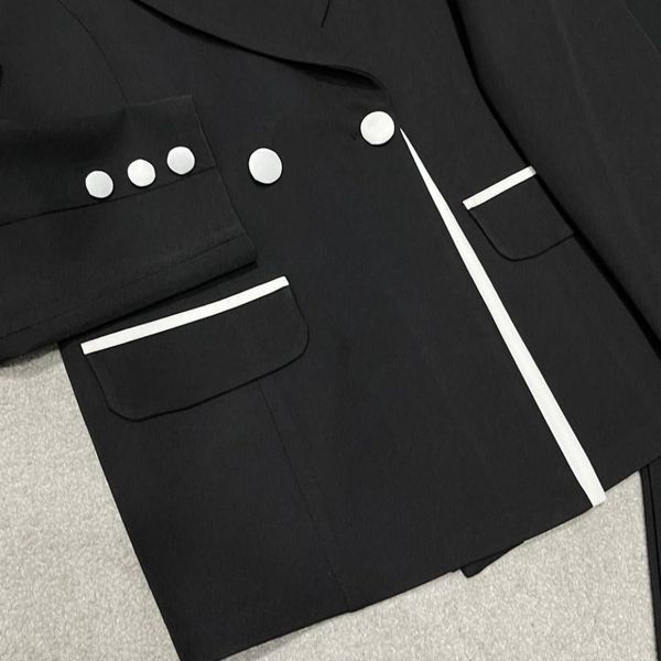 کت شلوار ملکا