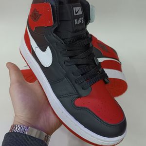 خرید اینترنتی کتونی مردانه جردن وان ساقدار قرمز مشکی کیفیت بالا