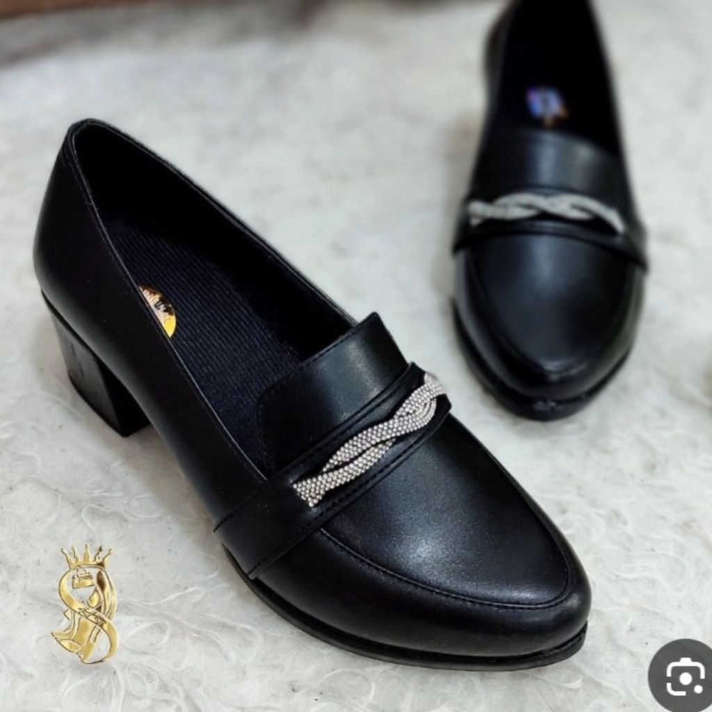 قیمت ارزان کفش زنانه کالج مدل نگین پیچی