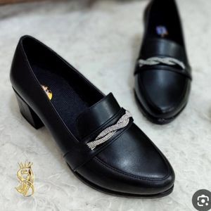 قیمت ارزان کفش زنانه کالج مدل نگین پیچی