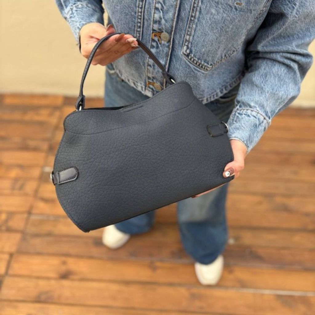 مشخصات کیف اسپرت زنانه و دخترانه مدل شانگ پروانه