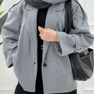 مشخصات کت دیبا پارسی