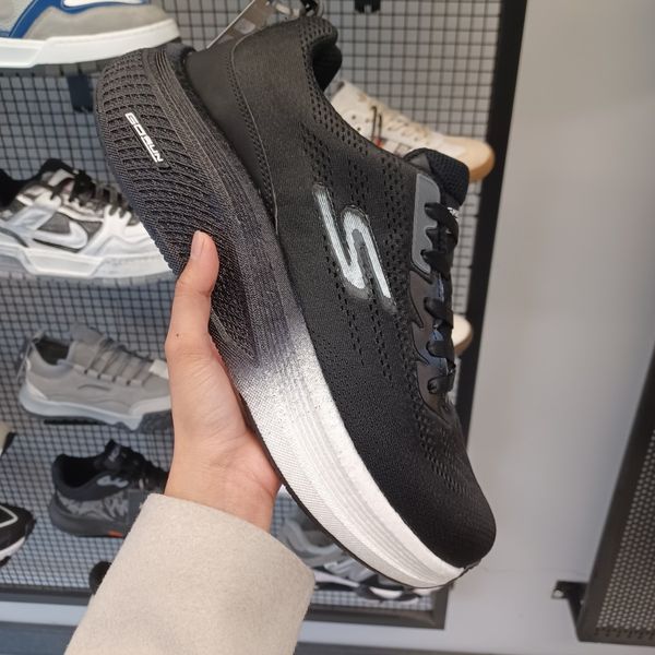 کتونی مردانه بزرگ پا مدل اسکیچرز رنگ مشکی