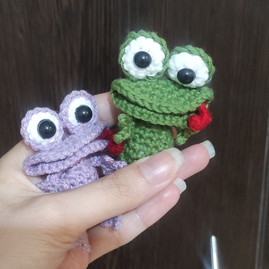 قیمت ارزان جاکلیدی قورباغه خنگ