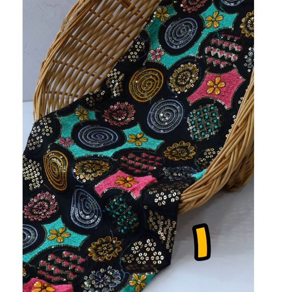 پارچه لینن سوزندوزی