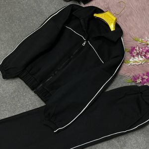 مشخصات ست اسپرت  زنانه طرح سورنا