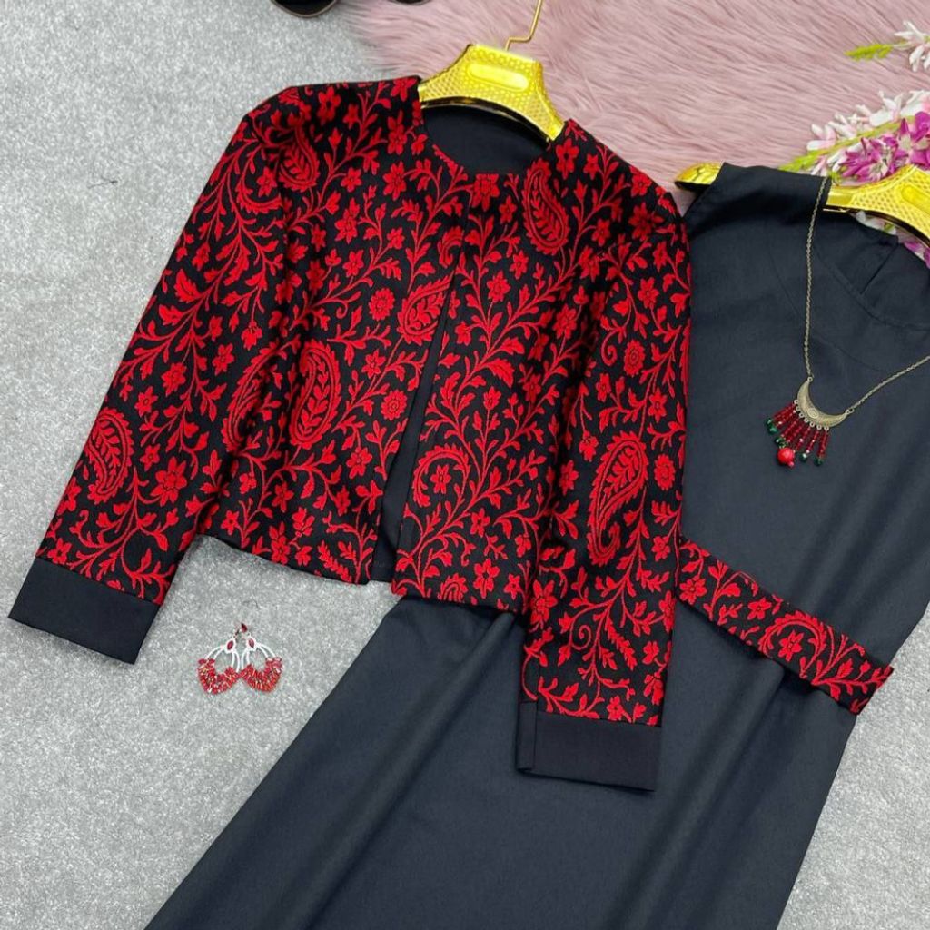 فروش اینترنتی ست کت سارافون زنانه طرح یلدا🍂