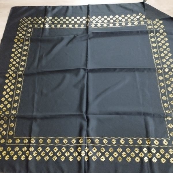 روسری مجلسی طرح ونکلیف