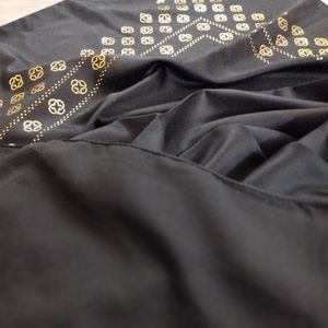 خرید انلاین روسری مجلسی طرح ونکلیف