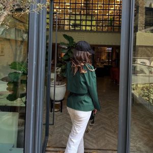 مشخصات بارونی یقه دار مزونی