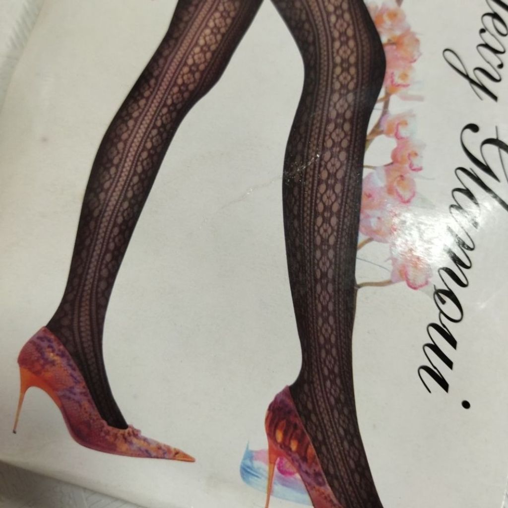 خرید آنلاین جوراب شلواری شیشه مشکی طرحدار زنانه